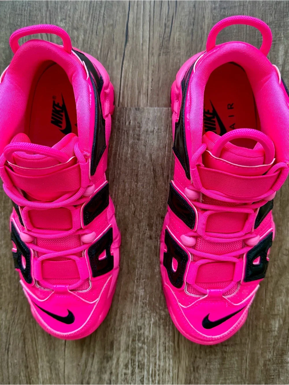 NEW Nike Air More Uptempo SE Pink Blast Black IV2376-600 Women’s Size 9